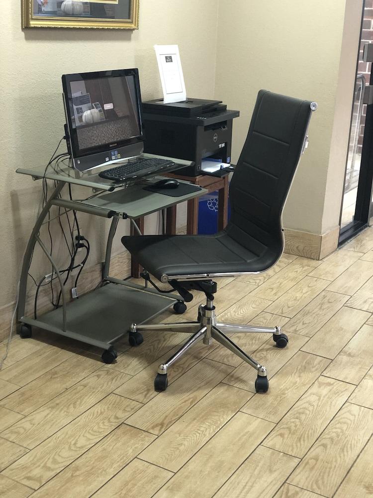 Quality Inn & Suites Columbia I-70 מראה חיצוני תמונה