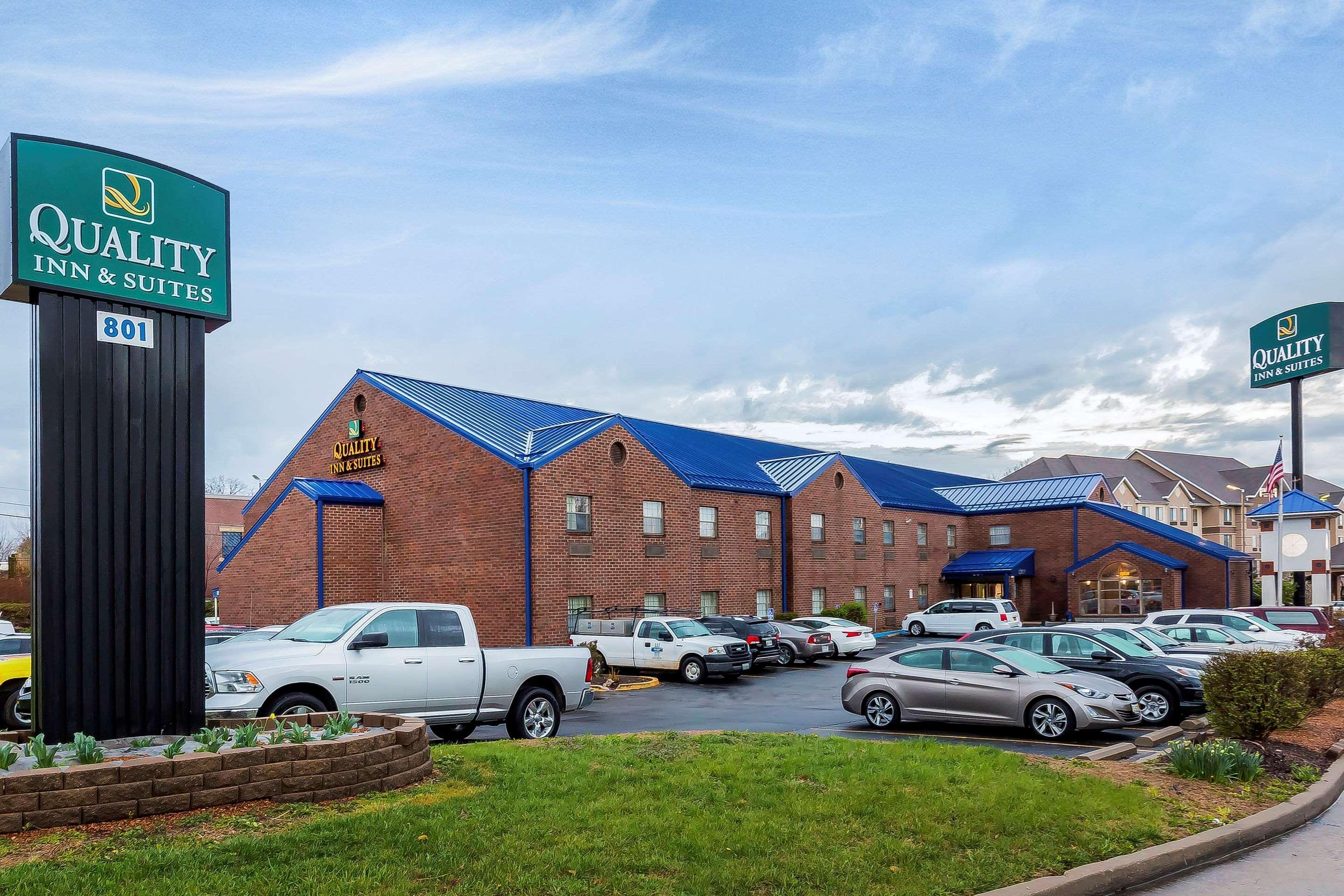 Quality Inn & Suites Columbia I-70 מראה חיצוני תמונה
