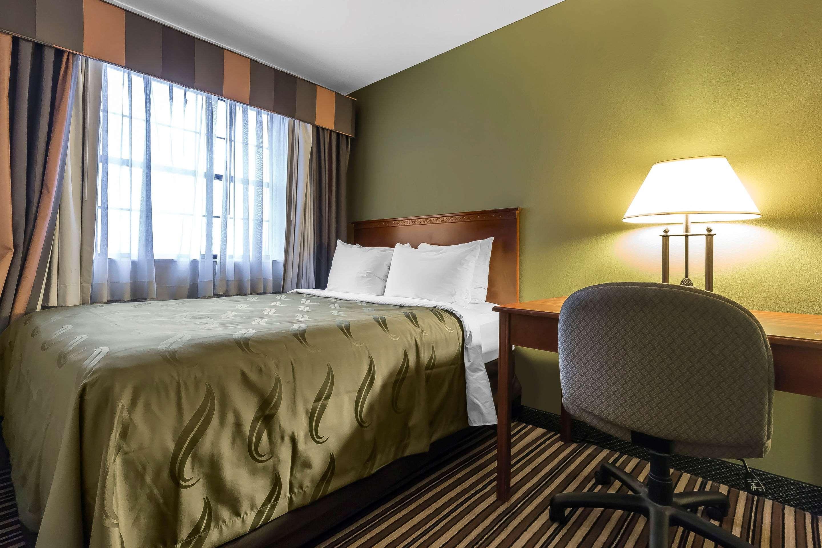 Quality Inn & Suites Columbia I-70 מראה חיצוני תמונה
