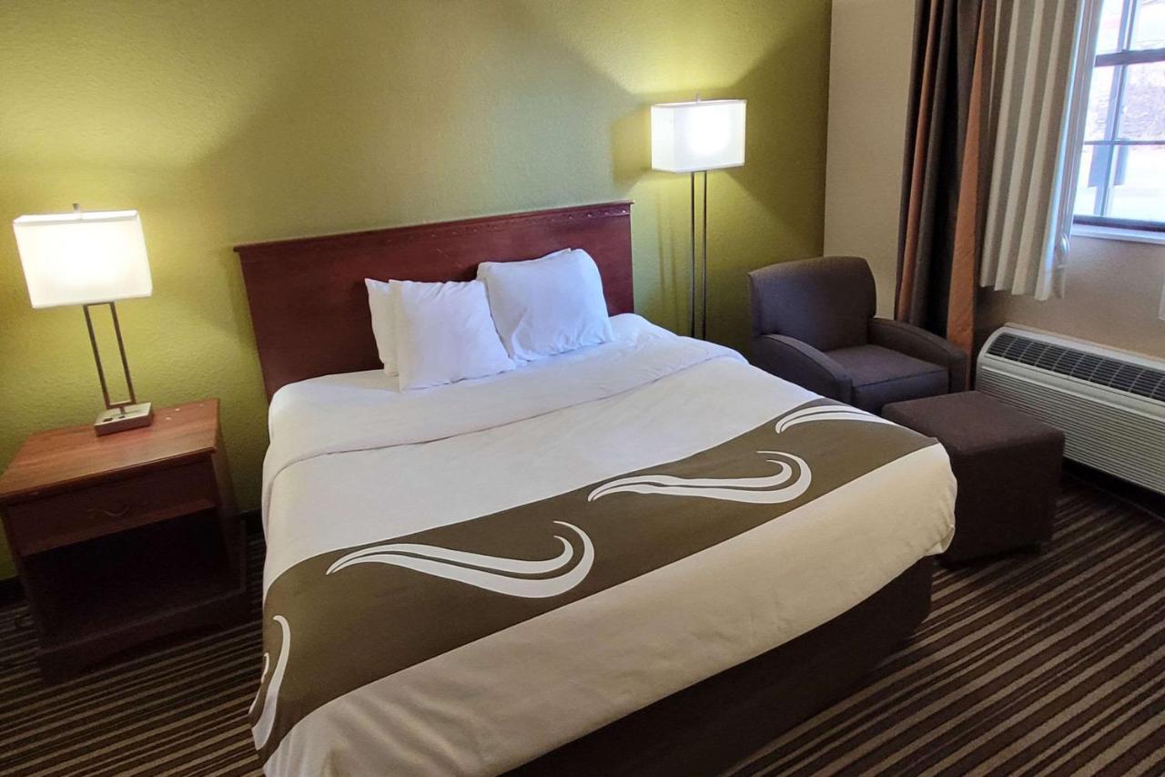 Quality Inn & Suites Columbia I-70 מראה חיצוני תמונה