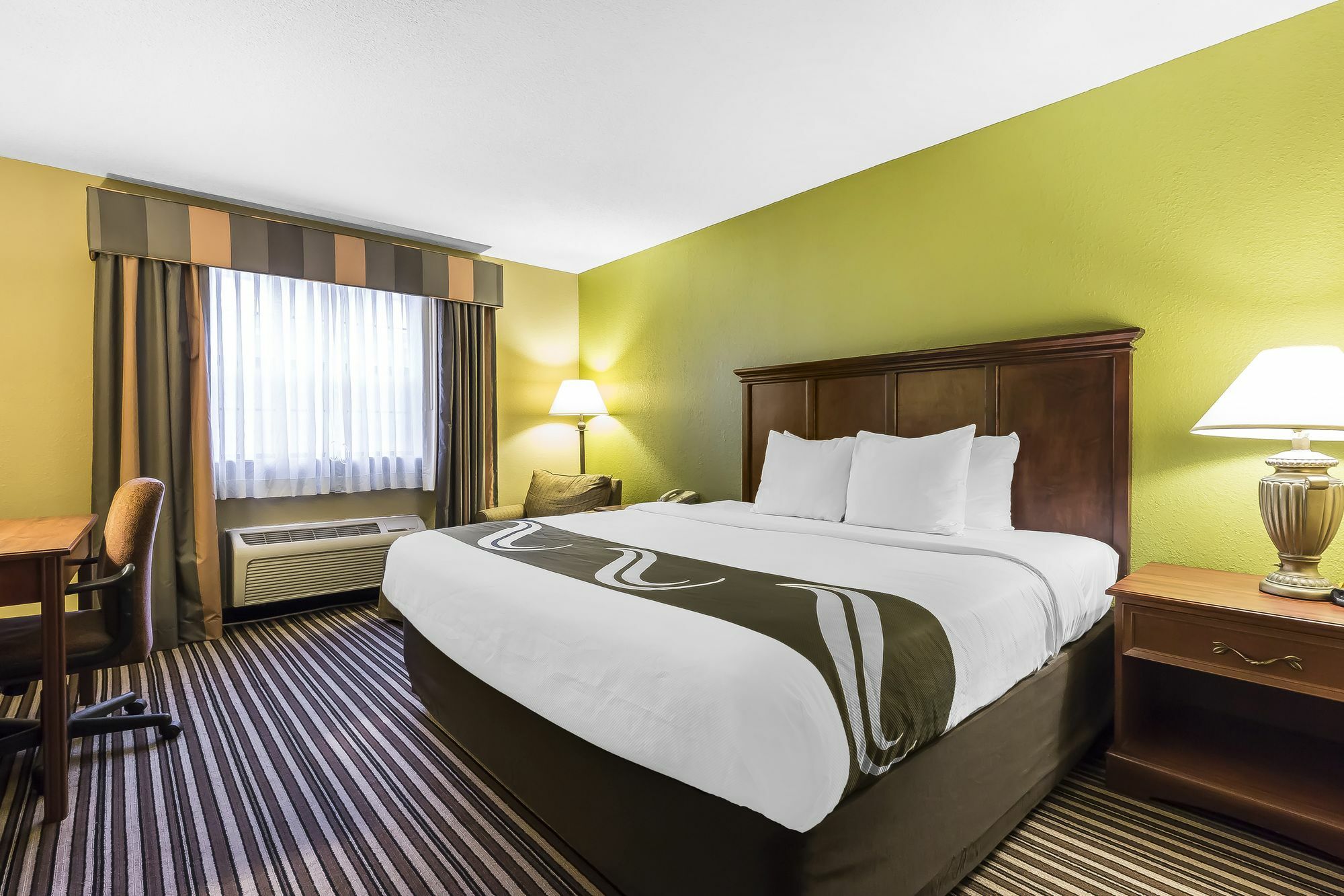 Quality Inn & Suites Columbia I-70 מראה חיצוני תמונה